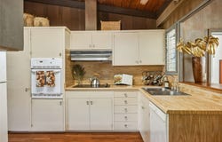5647 Anolike Place, Honolulu, HI 96821