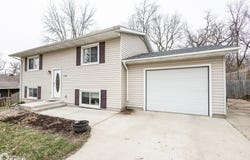 1109 S 9Th Place, Clear Lake, IA 50428