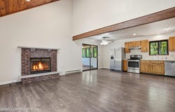 107 Morris Place, Bushkill, PA 18324
