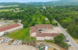 305 Pleasant Valley RD, Poteau, OK 74953