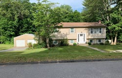 20 Willow Lane, Ledyard, CT 06339