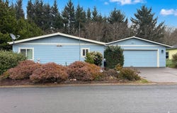 5738 NE Evergreen LN, Newport, OR 97365