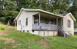 237 3rd Avenue NW, Fayette, AL 35555