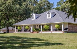 386 GARNET Street, Pineville, LA 71360