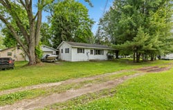 7979 Arthur Road, Six Lakes, MI 48886