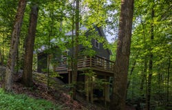1201 Taos Lane, Sugar Grove, OH 43155