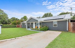 204 Lynch Drive, Alvord, TX 76225