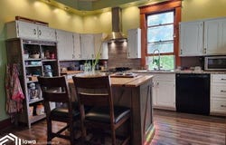 401 E Broadway Avenue, Fairfield, IA 52556