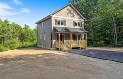 295-B Bean Street, Livermore, ME 04253