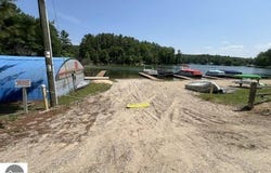 2341 Lakeview Avenue, Traverse City, MI 49696