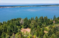 1220 Seagate, Coos Bay, OR 97420