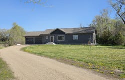 39752 233rd St, Woonsocket, SD 57385