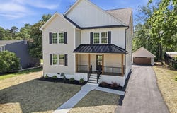 83 Lakeshore Dr, Hammonton, NJ 08037