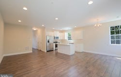323 W HAMLIN AVENUE, TELFORD, PA 18969