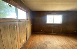 1003 S Leonard Street, Floydada, TX 79235