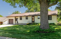 501 N Orchard Street N, Brooklyn, IA 52211