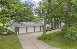 201 E LAKE SHORE Drive, Edelstein, IL 61526