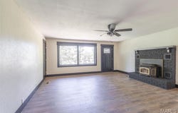 136 Rhinestone Ln, Poplar Bluff, MO 63901