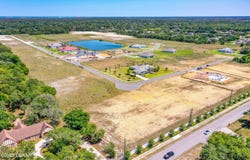 739 English Oaks Drive, Port Orange, FL 32127