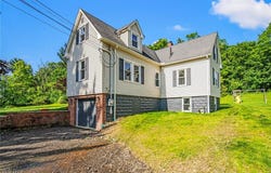416 N Hambden Street, Chardon, OH 44024