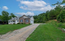 200 W Park Circle, Decatur, TN 37322