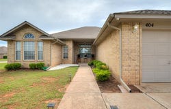 404 S Pointe Lane, Mustang, OK 73064