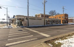 300 S ILLINOIS Avenue, Carbondale, IL 62901
