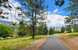 1661 HWY 25 N, EVANS, WA 99126