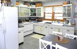 329 N Lakeview Avenue, Sturgis, MI 49091