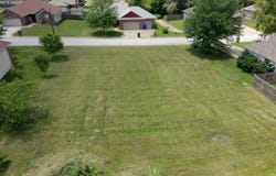 306 Park Circle, Sparta, MO 65753