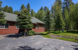 141 Stibnite St, McCall, ID 83638