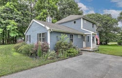 18 Manning Court, Coventry, RI 02816