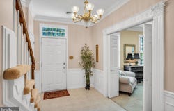 35 KENSINGTON SQUARE, MECHANICSBURG, PA 17050