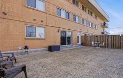 8631 Old Bonhomme Road, St Louis, MO 63132