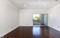 300 N El Molino Avenue 309, Pasadena, CA 91101