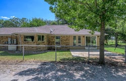 11308 Dane Rd, Pilot Point, TX 76258