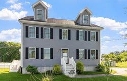 1016 Whipple Rd, Tewksbury, MA 01876