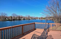 250 Little Peninsula Road, Elgin, IL 60123