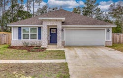 5456 Jenee Ct, Crestview, FL 32539
