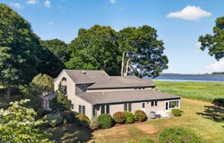 108 Maple Avenue, Old Saybrook, CT 06475