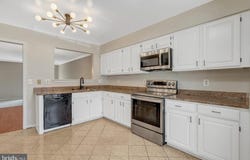 6802 KERRYWOOD CIRCLE, CENTREVILLE, VA 20121