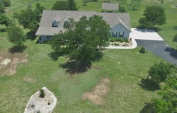106 Abierto Cove Dr, Blanco, TX 78606