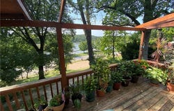 404 Lake Of The Forest Drive, Bonner Springs, KS 66012