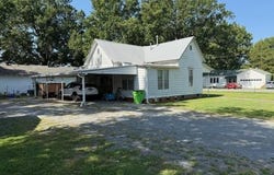 820 N williams, Carlisle, AR 72024