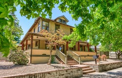 586 B Street, Ashland, OR 97520