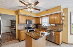307 Shelden, WINNEBAGO, IL 61088