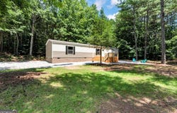 110 Oakwood, Lavonia, GA 30553