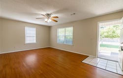 523  S Dockery  LN, Fayetteville, AR 72701