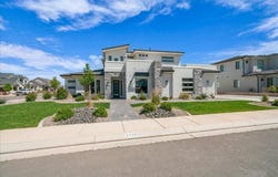 2725 E Ashwood LN, St George, UT 84790