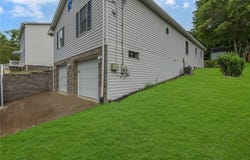 37 Green Oak Dr, Kennedy Twp, PA 15108